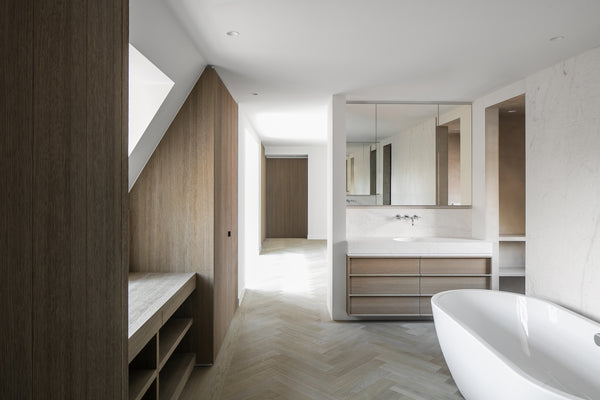 Bernd Gruber : Interior Design and Craftsmanship – Beta-Plus Publishing