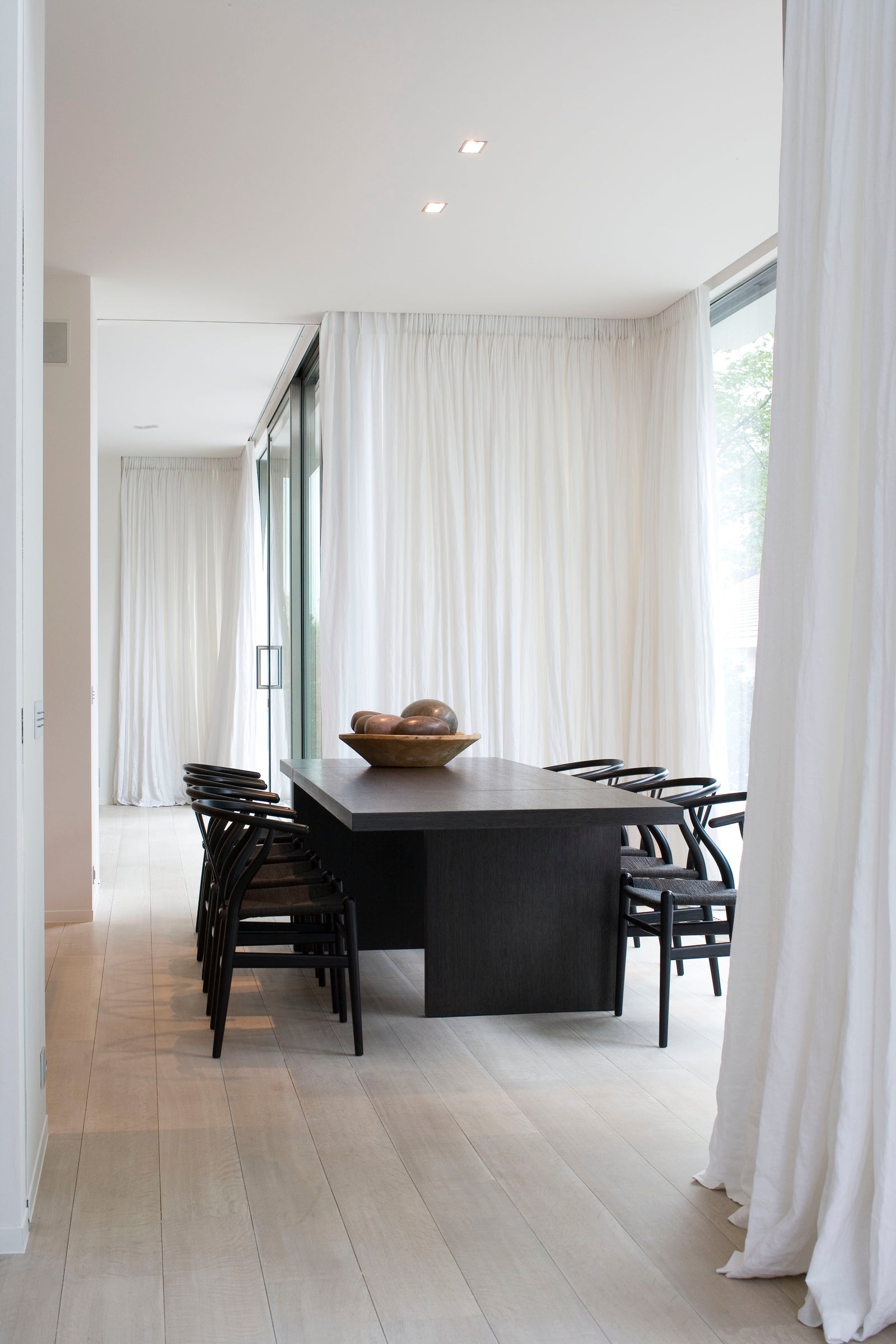 Best of 500 Contemporary Interiors (final copies!) – Beta-Plus Publishing